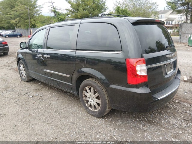 Chrysler Town & Country Touring-l