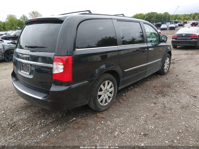 Chrysler Town & Country Touring-l