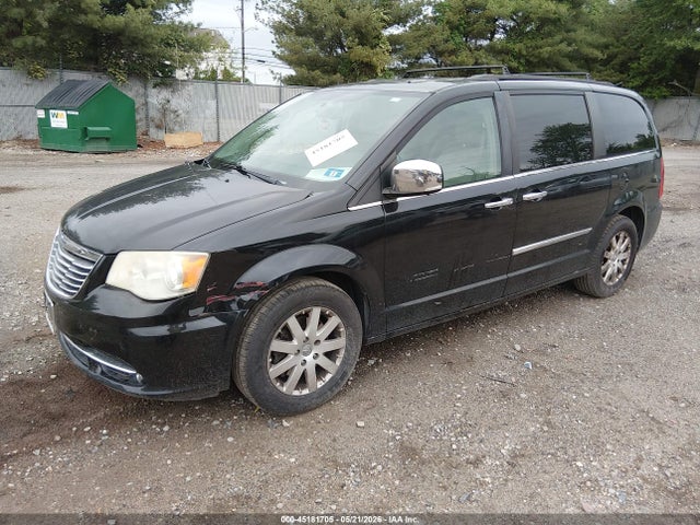 Chrysler Town & Country Touring-l