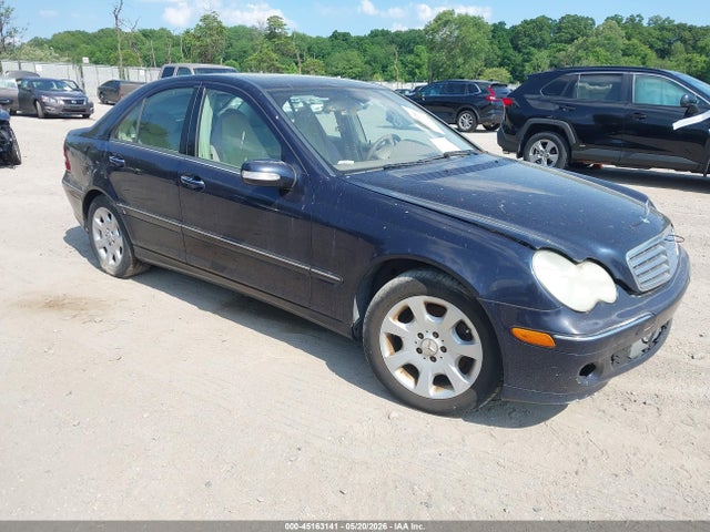 Salvage Mercedes-Benz C-Class Image