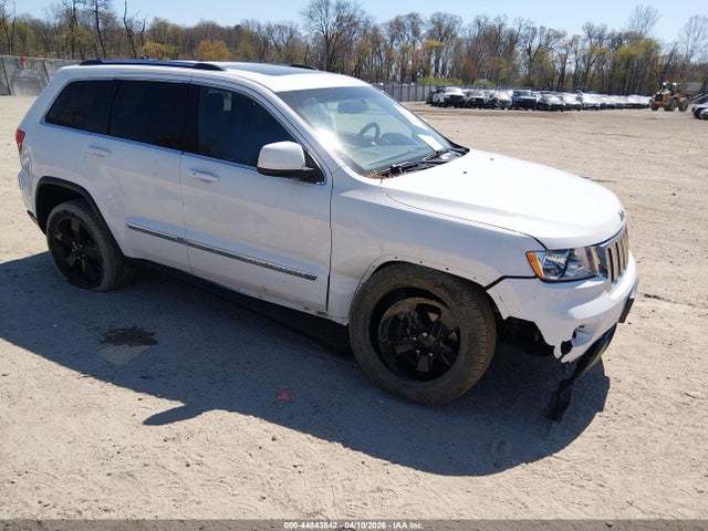 Salvage Jeep Grand Cherokee Image