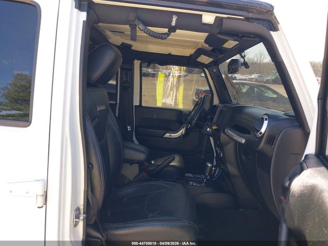 Jeep Wrangler Sahara 4x4