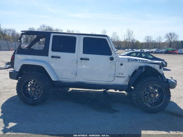 Jeep Wrangler Sahara 4x4