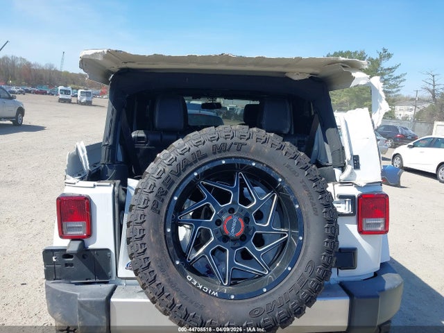 Jeep Wrangler Sahara 4x4