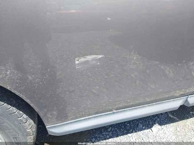 Nissan Pathfinder S