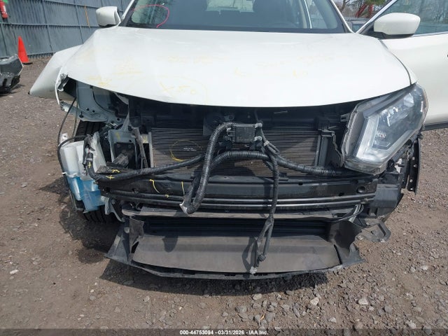 Nissan Rogue S Intelligent Awd