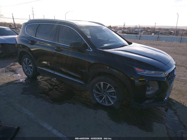 Salvage Hyundai SANTA FE Image
