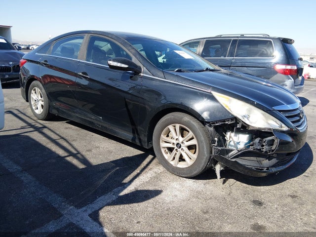 Salvage Hyundai SONATA Image