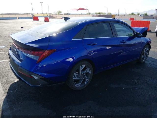 Hyundai ELANTRA Limited