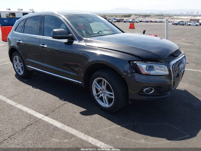 Salvage Audi Q5 Image