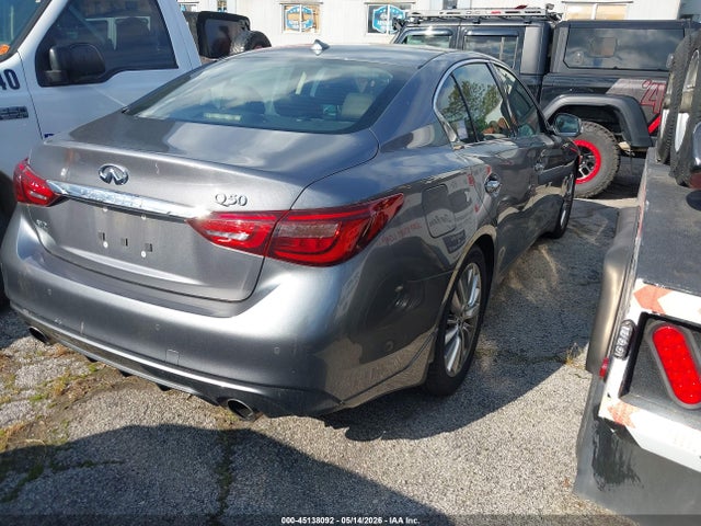 INFINITI Q50 3.0t Luxe