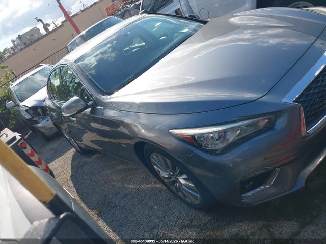 INFINITI Q50 3.0t Luxe