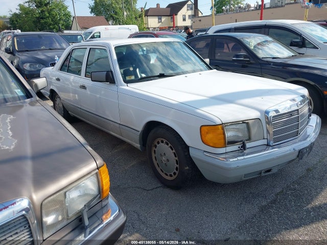 Salvage Mercedes-Benz 350 Image