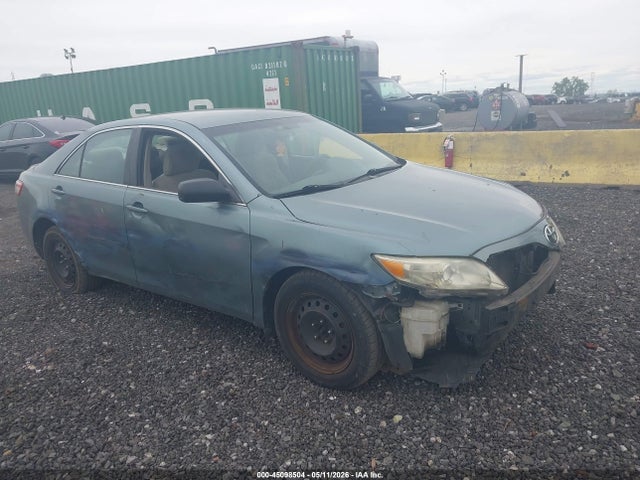Salvage Toyota Camry Image