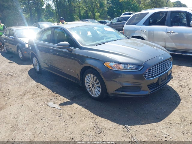 Salvage Ford Fusion Image