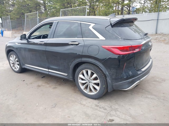 INFINITI Qx Essential