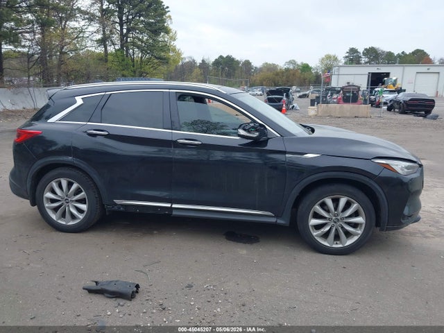 INFINITI Qx Essential