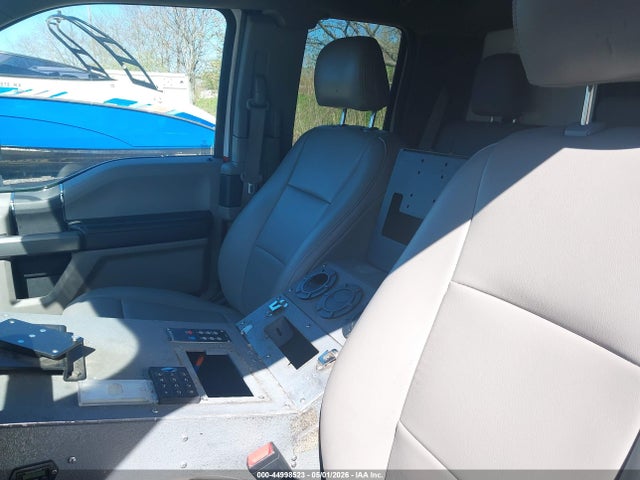 Ford F-550 Xlt