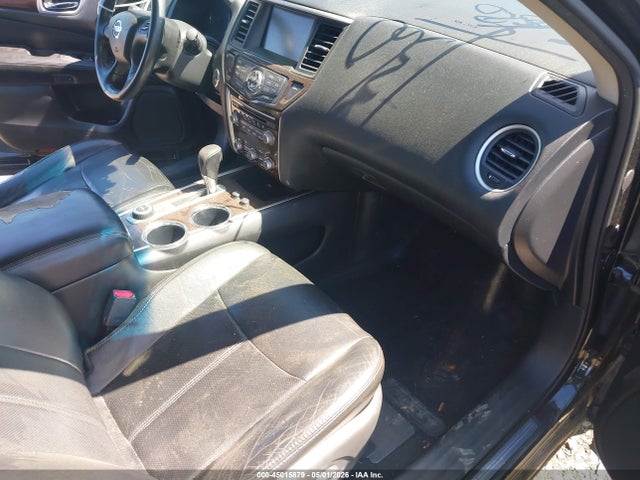 Nissan Pathfinder Platinum
