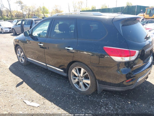 Nissan Pathfinder Platinum