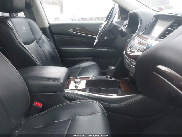 INFINITI Qx