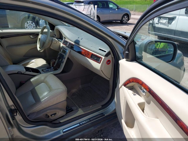Volvo XC70 3.2