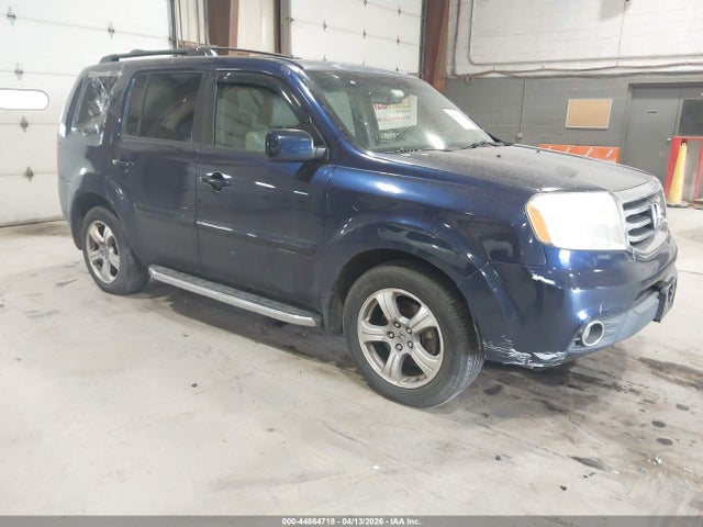 Salvage Honda Pilot Image