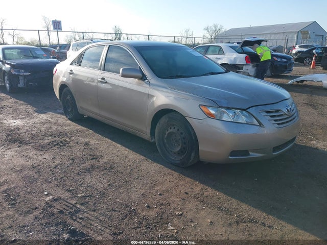 Salvage Toyota Camry Image