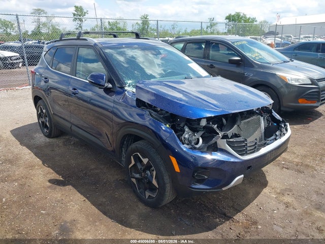Salvage Kia Seltos Image