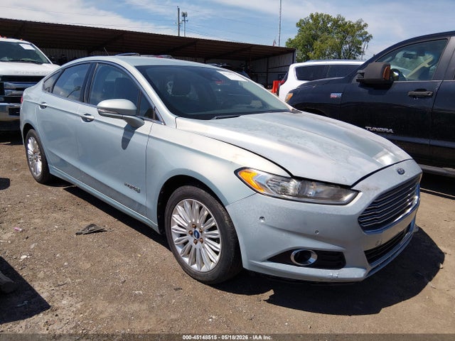 Salvage Ford Fusion Image
