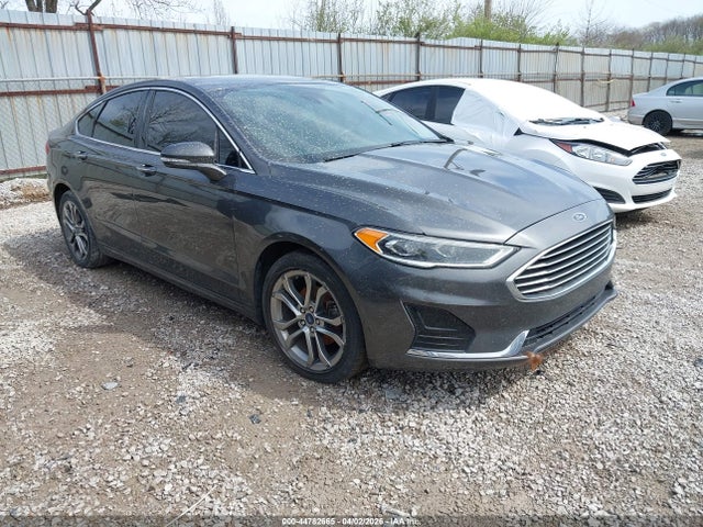 Salvage Ford Fusion Image