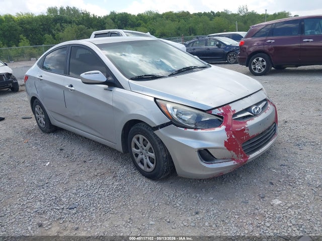 Salvage Hyundai ACCENT Image