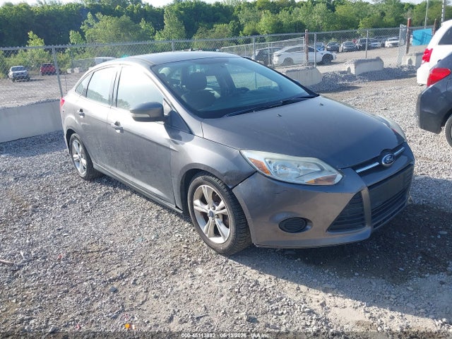 Salvage Ford Focus Image