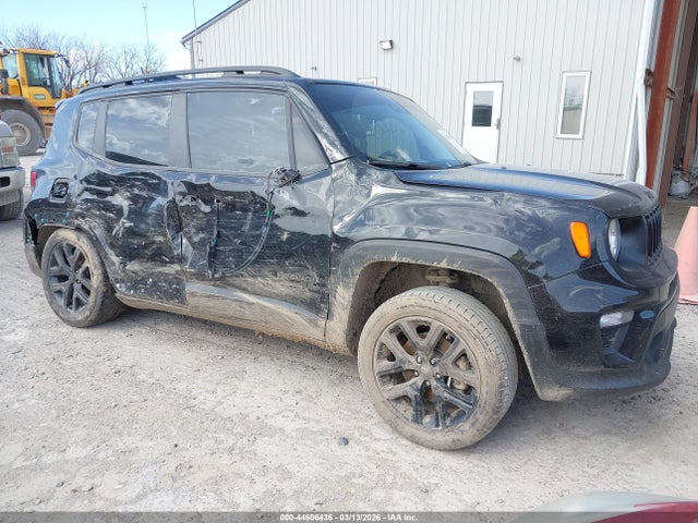 Salvage Jeep Renegade Image