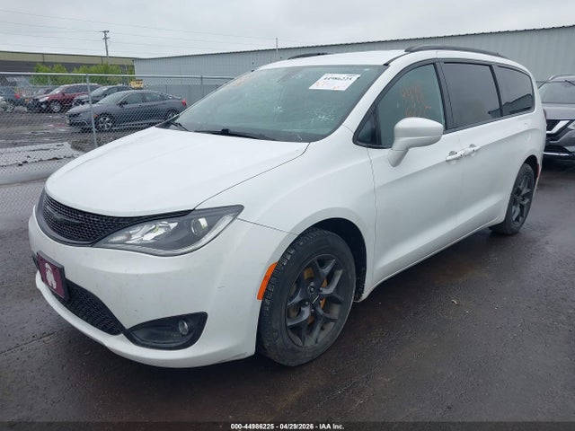 Chrysler Pacifica Touring L Plus