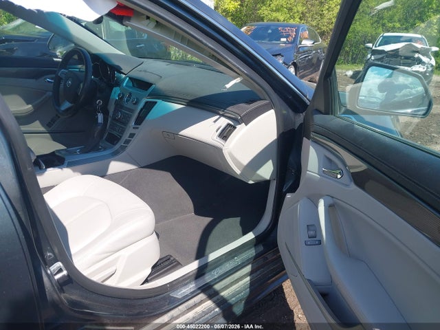 Cadillac CTS Standard