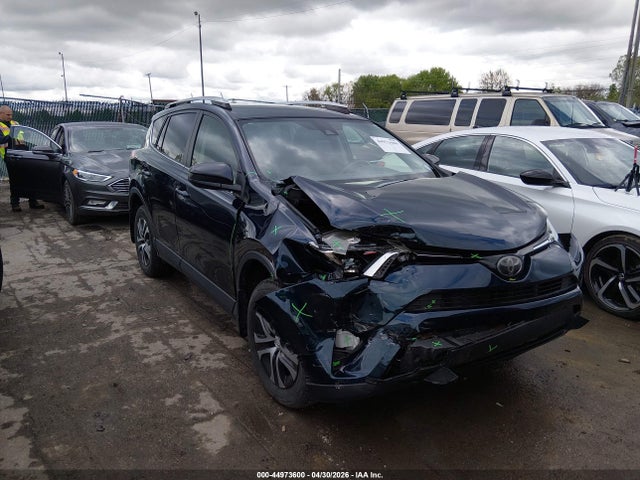 Salvage Toyota RAV4 Image