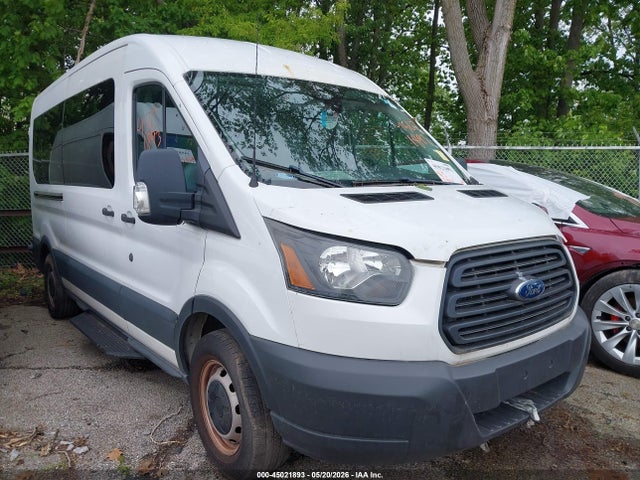 Salvage Ford Transit Image