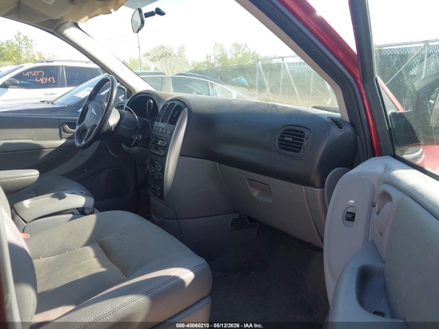 Chrysler Town & Country Touring
