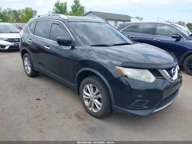 Salvage Nissan Rogue Image