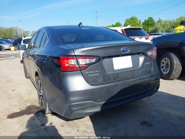 Subaru Legacy Premium