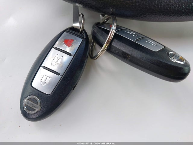 Nissan Murano S