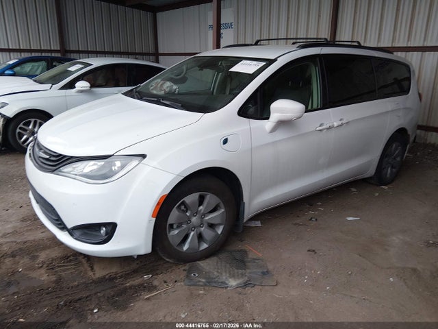 Chrysler Pacifica Limited