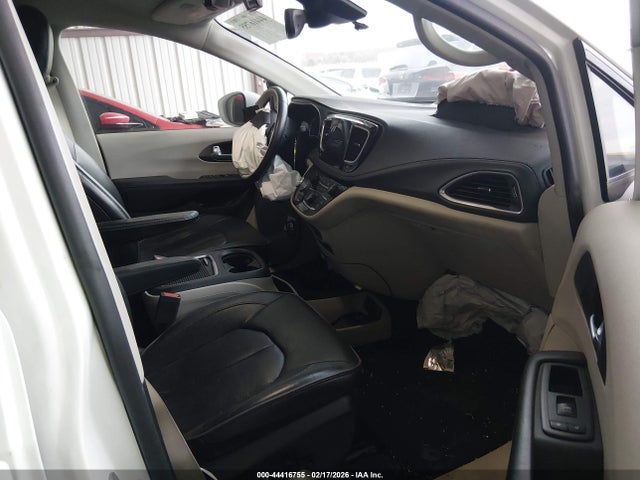 Chrysler Pacifica Limited