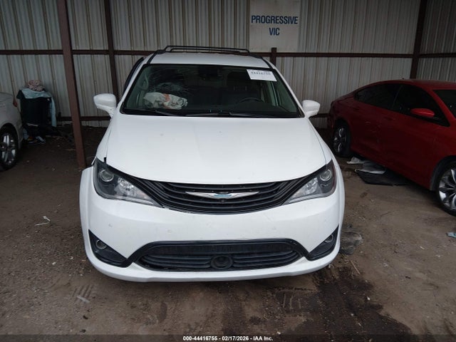 Chrysler Pacifica Limited