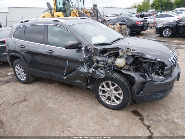 Salvage Jeep Cherokee Image