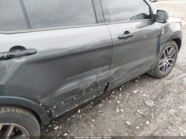 Ford Explorer Sport