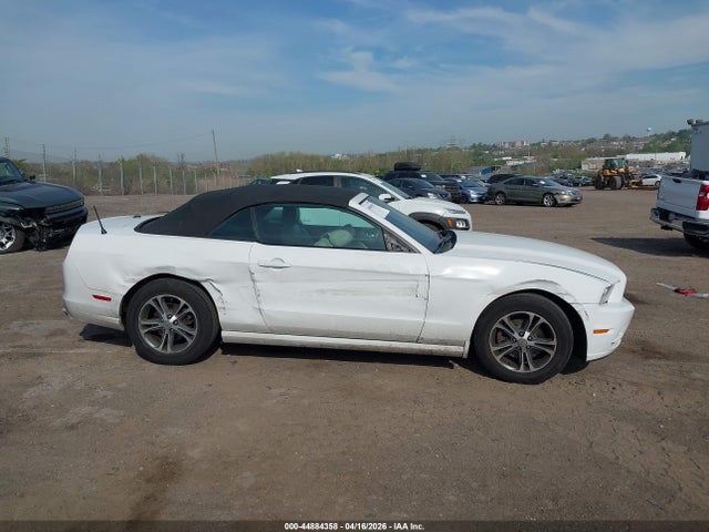 Ford Mustang V6 Premium