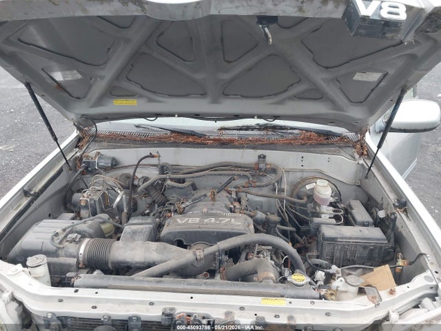 Toyota Sequoia Sr5 V8