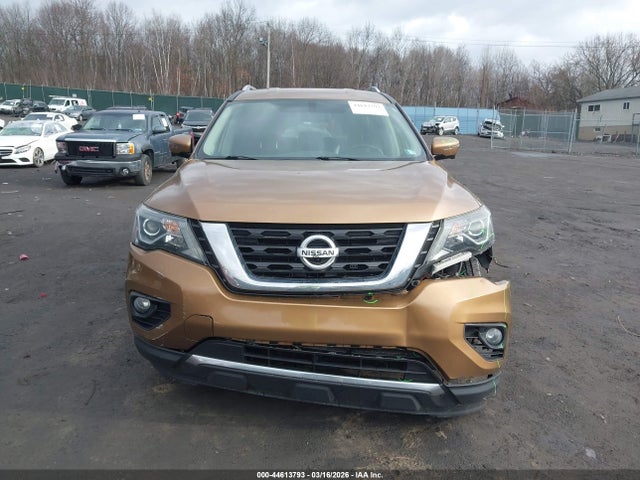 Nissan Pathfinder Sl